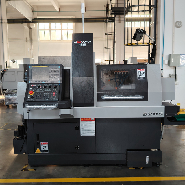 D205D Torno suizo CNC con husillo el&eacute;ctrico de 5 ejes Live Tools